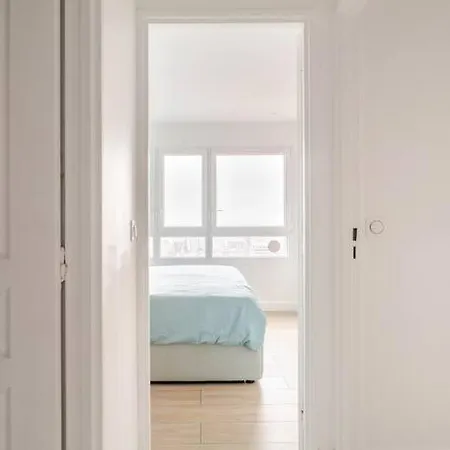 Apartment With Amazing View Of With Private Parking Paris