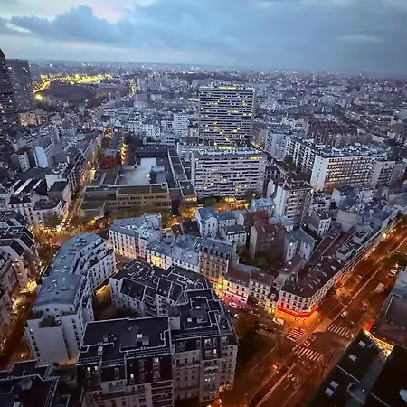 Apartment With Amazing View Of With Private Parking Paris