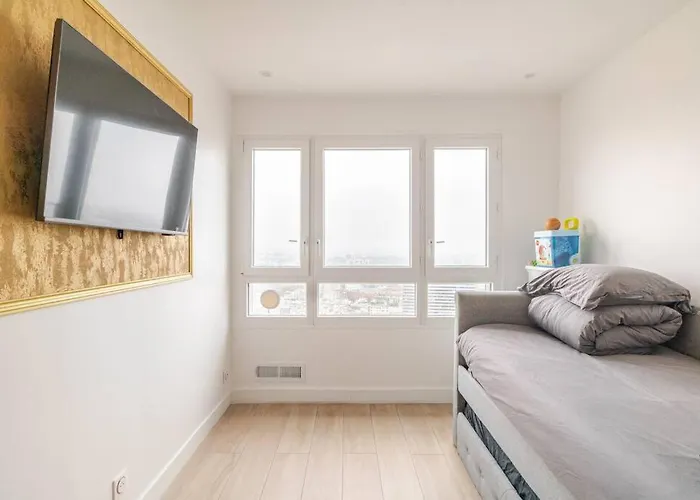 Lägenhet With Amazing View Of With Private Parking *