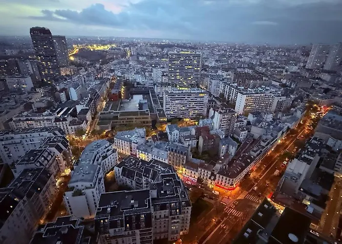 Lägenhet With Amazing View Of With Private Parking Paris